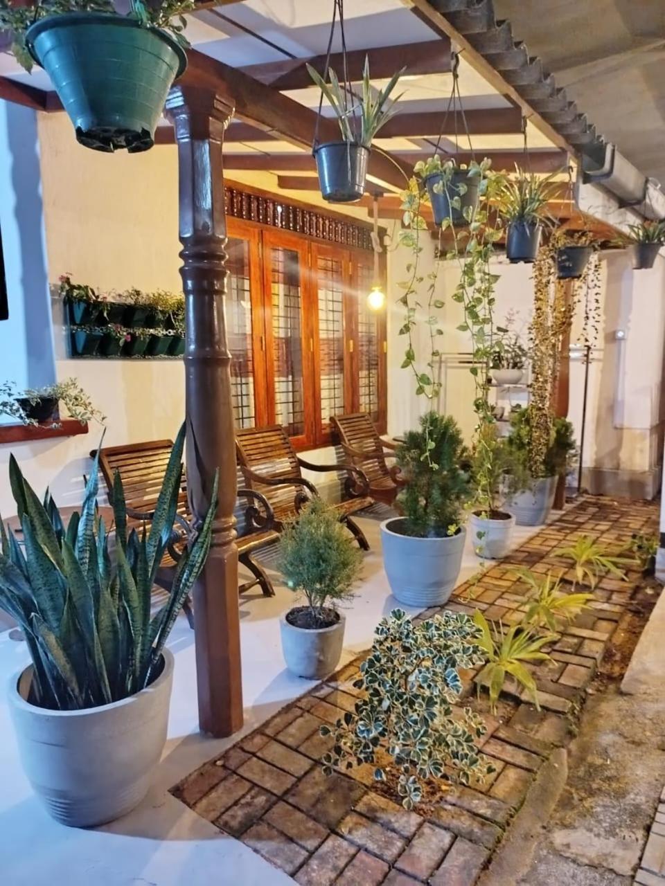 Little Villa Guest House 아항가마 외부 사진
