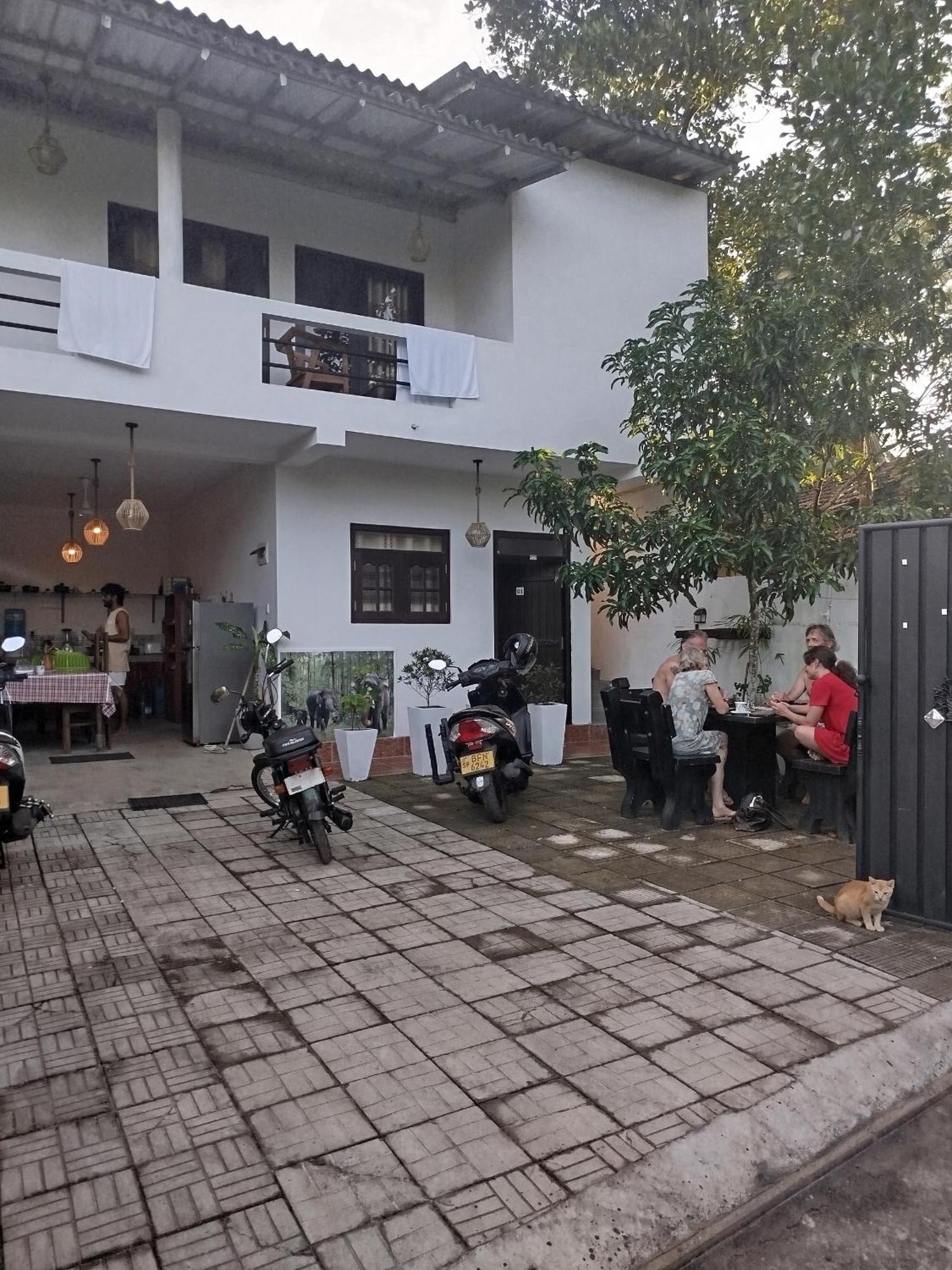 Little Villa Guest House 아항가마 외부 사진